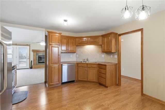 1511 Pebblecreek Drive, Warrensburg, MO 64093