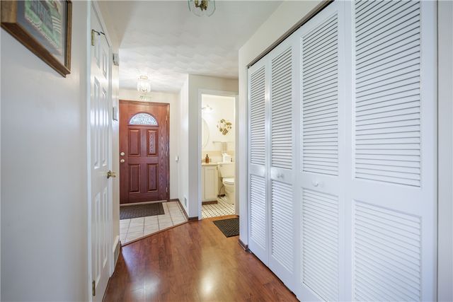 4637 Lake Road, Williamson, NY 14589