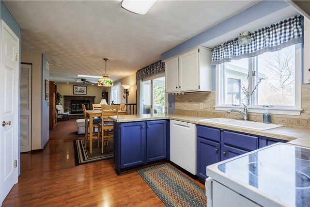 4637 Lake Road, Williamson, NY 14589