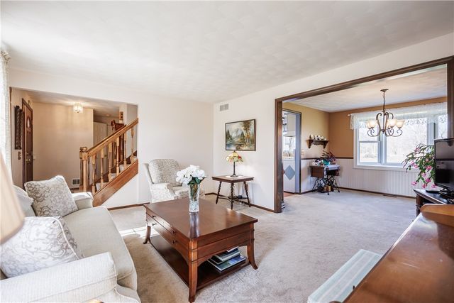 4637 Lake Road, Williamson, NY 14589