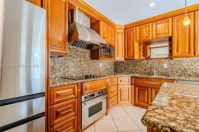 10241 SW 99th Avenue 0, Miami, FL 33176