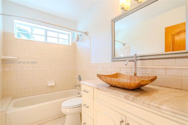10241 SW 99th Avenue 0, Miami, FL 33176