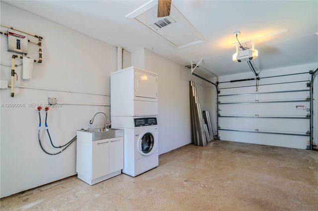 10241 SW 99th Avenue 0, Miami, FL 33176