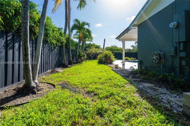 10241 SW 99th Avenue 0, Miami, FL 33176