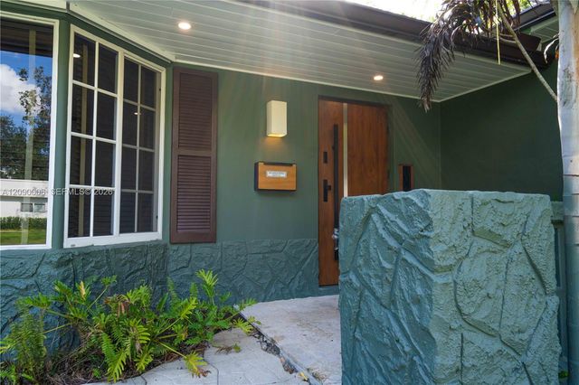 10241 SW 99th Avenue 0, Miami, FL 33176