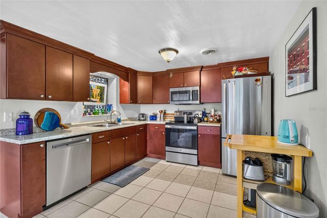 535 CARUSO PLACE, Sarasota, FL 34237