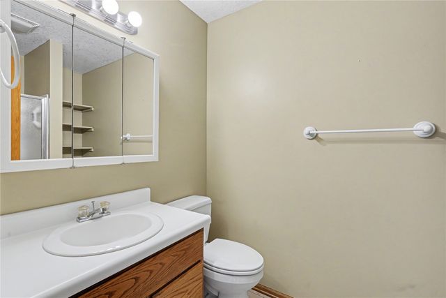 604 SE Tower Court, Ankeny, IA 50021