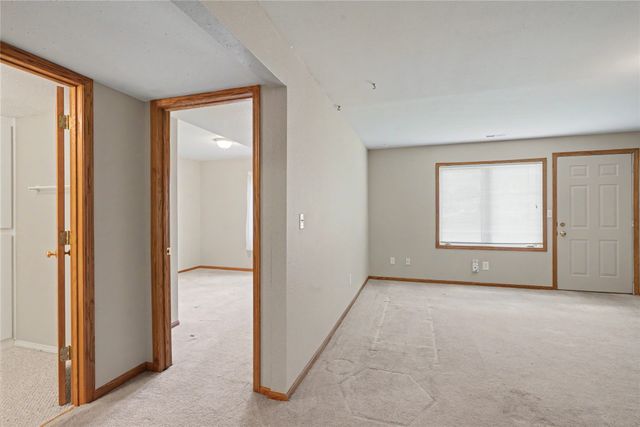 604 SE Tower Court, Ankeny, IA 50021