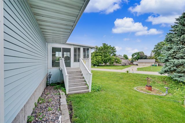 604 SE Tower Court, Ankeny, IA 50021