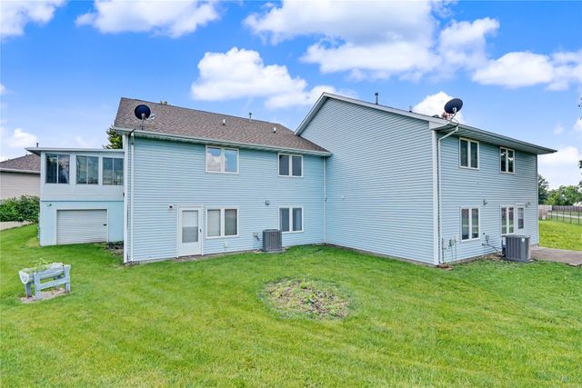 604 SE Tower Court, Ankeny, IA 50021