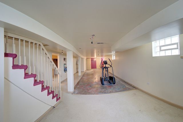 3908 W 83rd Place, Chicago, IL 60652