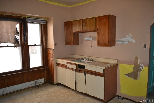 216 Oxford Avenue, Buffalo, NY 14209