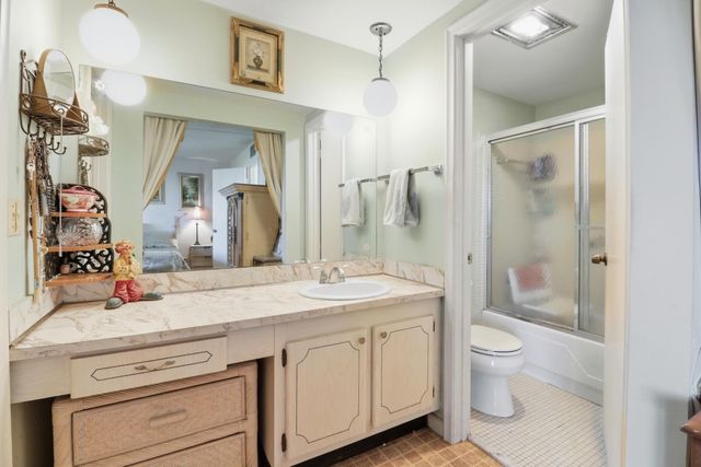 307 Wellington A, West Palm Beach, FL 33417