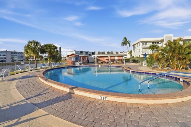 307 Wellington A, West Palm Beach, FL 33417