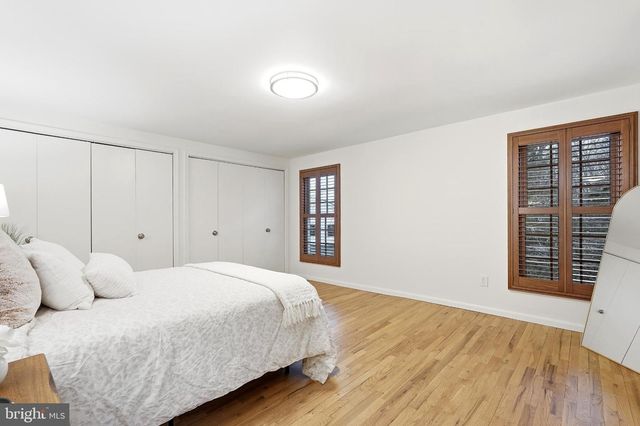 4001 FEATHERSTONE PL, Alexandria, VA 22304