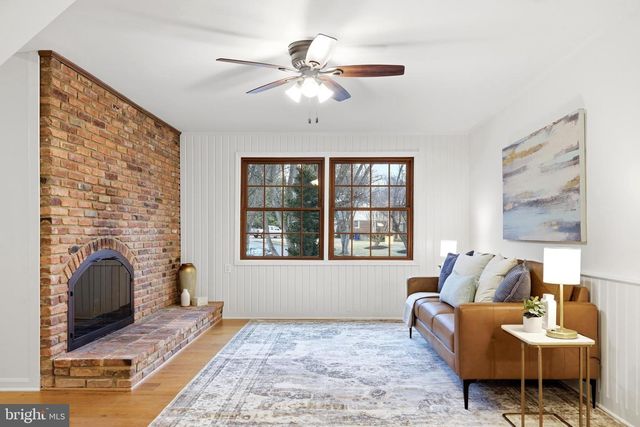 4001 FEATHERSTONE PL, Alexandria, VA 22304