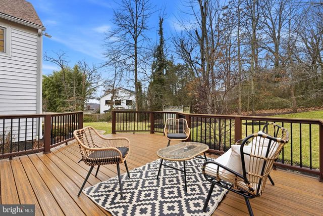 4001 FEATHERSTONE PL, Alexandria, VA 22304