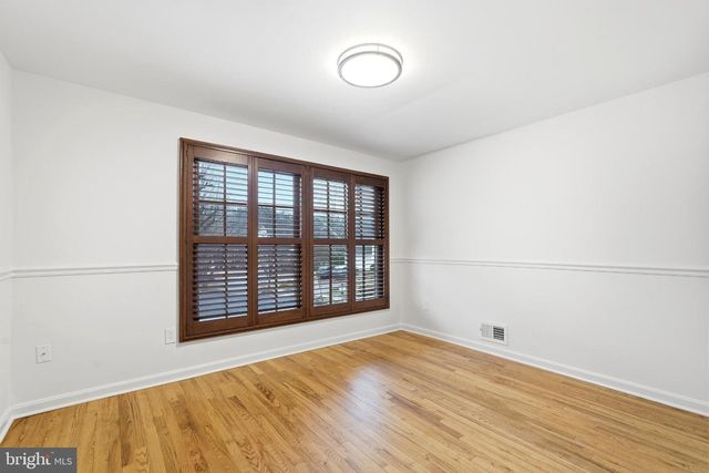 4001 FEATHERSTONE PL, Alexandria, VA 22304