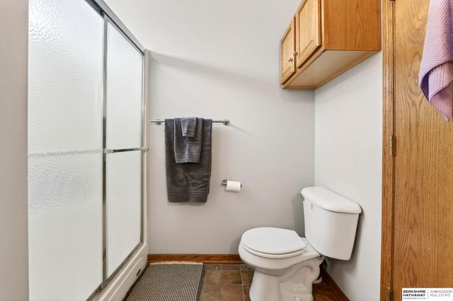 21211 McClellan Drive, Gretna, NE 68028