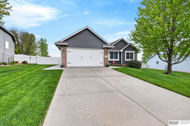 21211 McClellan Drive, Gretna, NE 68028