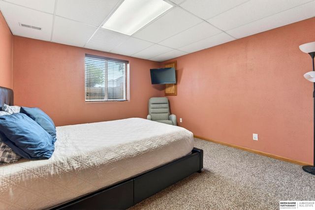 21211 McClellan Drive, Gretna, NE 68028