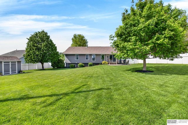 21211 McClellan Drive, Gretna, NE 68028