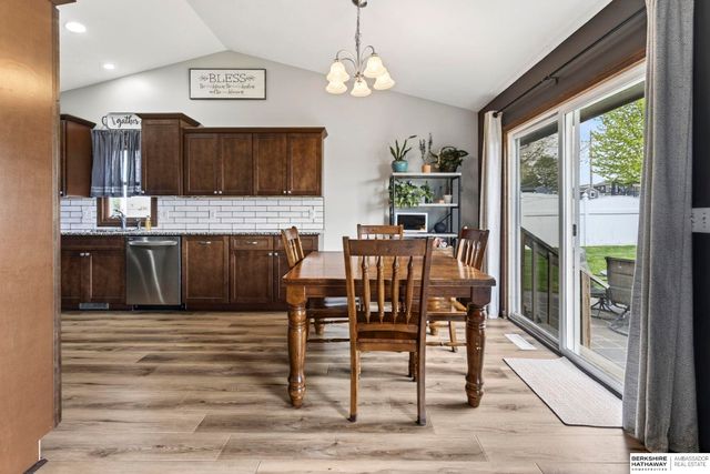 21211 McClellan Drive, Gretna, NE 68028