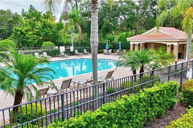 2590 Marshcreek LN 202, Naples, FL 34119