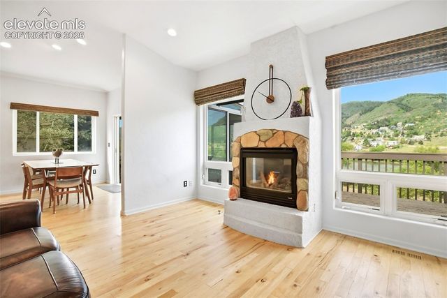 98 Oakdale Drive, Palmer Lake, CO 80133