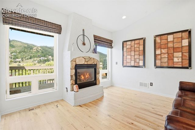 98 Oakdale Drive, Palmer Lake, CO 80133
