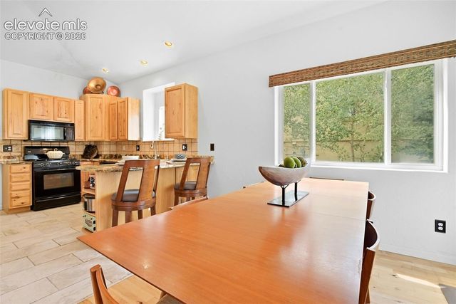 98 Oakdale Drive, Palmer Lake, CO 80133