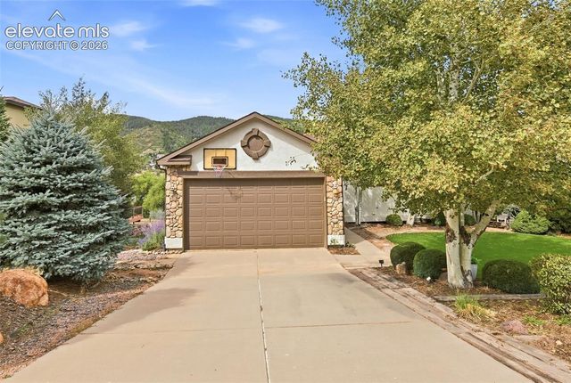 98 Oakdale Drive, Palmer Lake, CO 80133