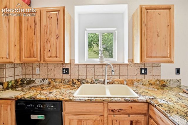 98 Oakdale Drive, Palmer Lake, CO 80133
