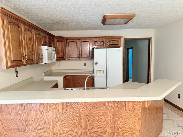 17110 Cavalier Road, Dixon, MO 65459