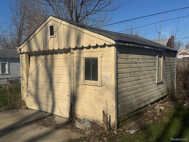 9261 Camley Street, Detroit, MI 48224