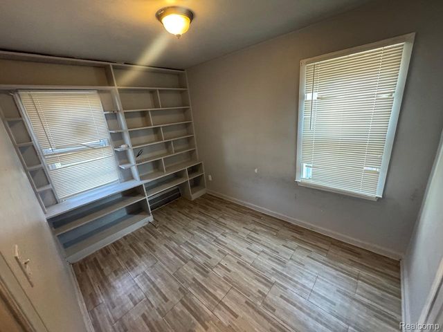 9261 Camley Street, Detroit, MI 48224