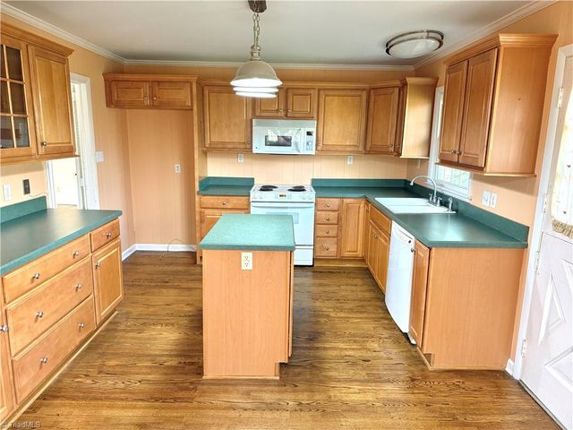 2607 Lafayette Avenue, Greensboro, NC 27408