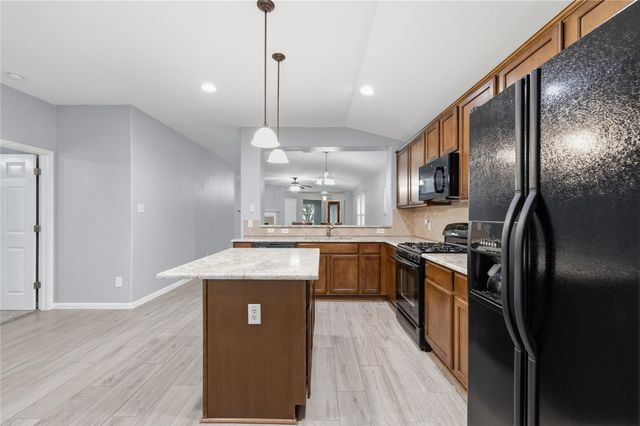 18536 Blue Pond DR, Pflugerville, TX 78660