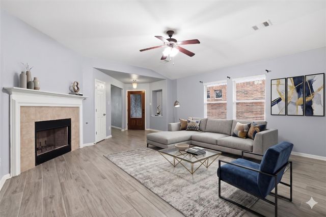 18536 Blue Pond DR, Pflugerville, TX 78660