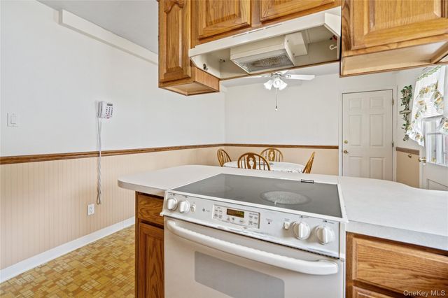 226 W 18th Street, Deer Park, NY 11729