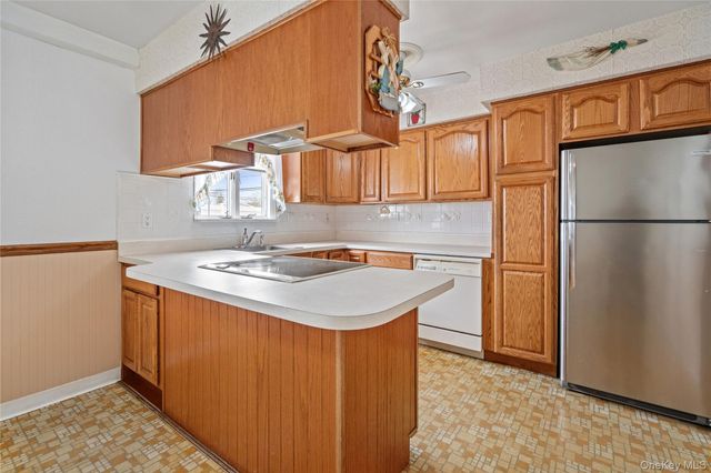 226 W 18th Street, Deer Park, NY 11729