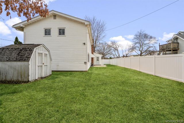 226 W 18th Street, Deer Park, NY 11729