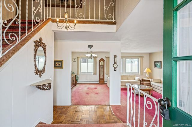 226 W 18th Street, Deer Park, NY 11729