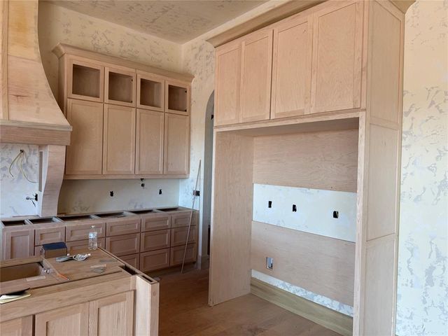 6404 NW 148th Street, Oklahoma City, OK 73142