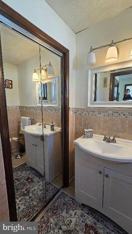 1522 CORNELL AVE, Hamilton, NJ 08619