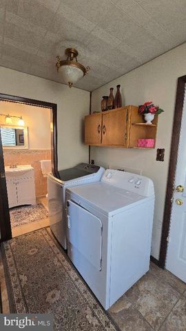 1522 CORNELL AVE, Hamilton, NJ 08619