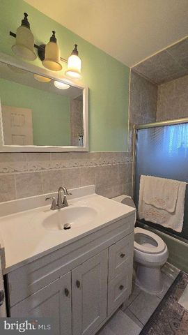 1522 CORNELL AVE, Hamilton, NJ 08619