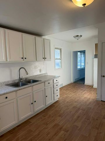 351 Maryland Avenue E, Saint Paul, MN 55130