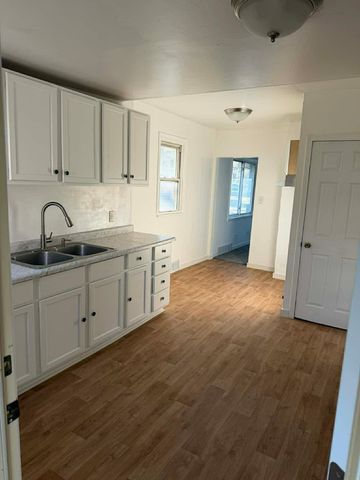 351 Maryland Avenue E, Saint Paul, MN 55130