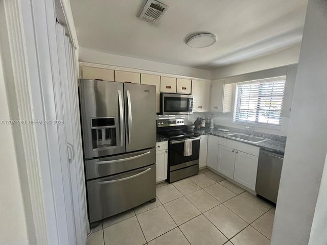 1133 NE 210th Terrace, Miami, FL 33179